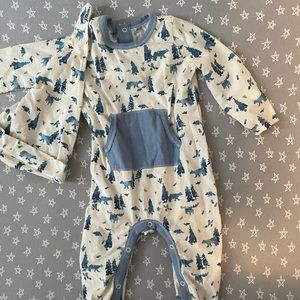 Burt’s bees outfit